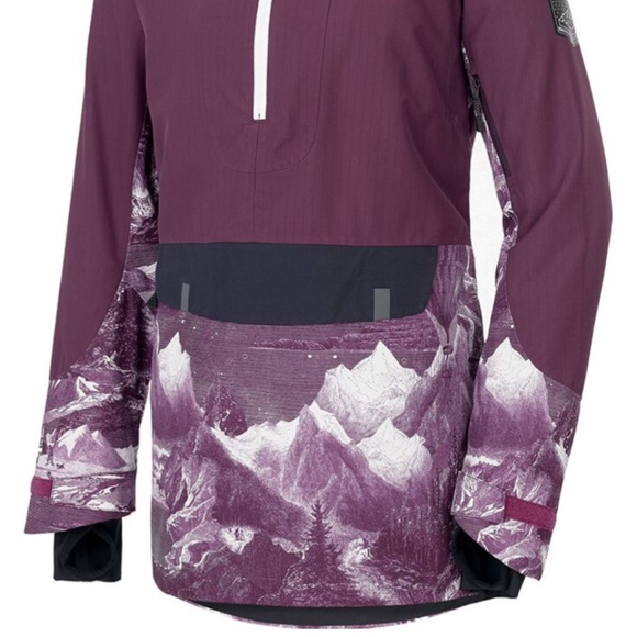 Ski jacket in medium - Picture 10 of 10